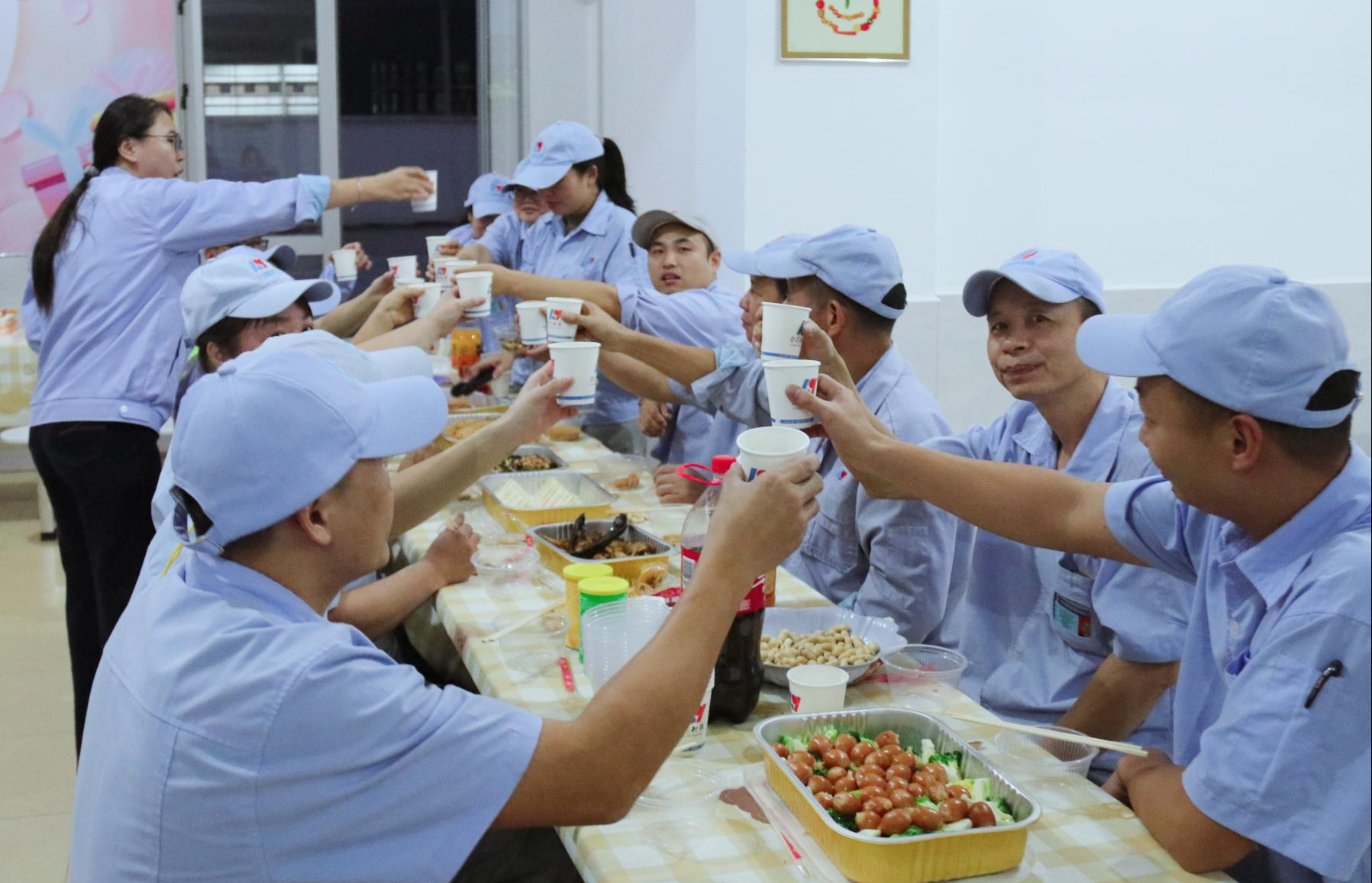 10月份員工生日會(huì)照片